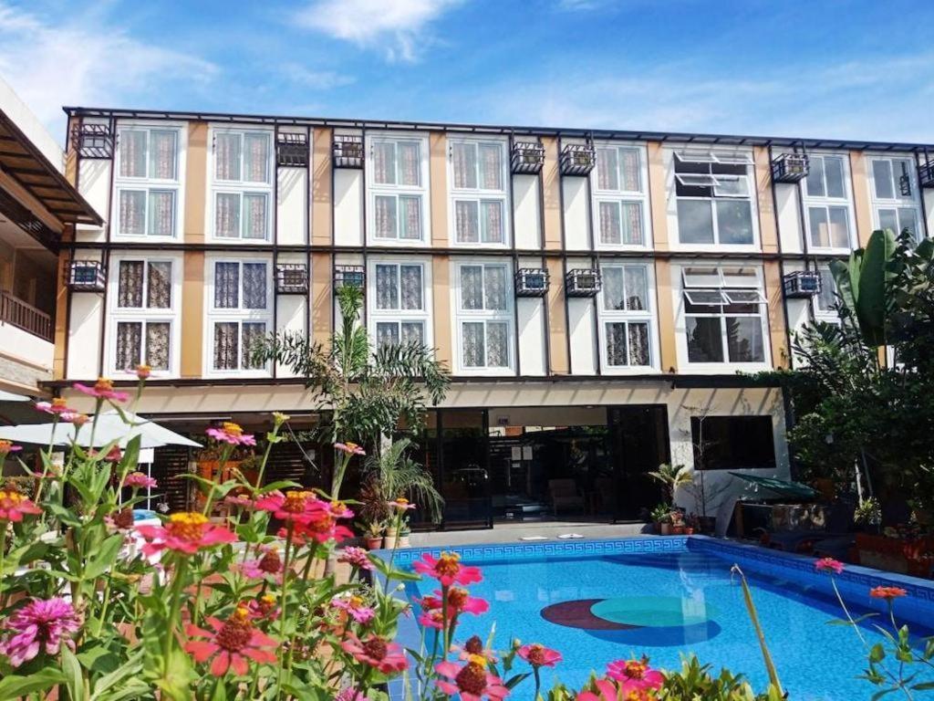 Aerostop Hotel & Restaurant Plaridel  Bagian luar foto