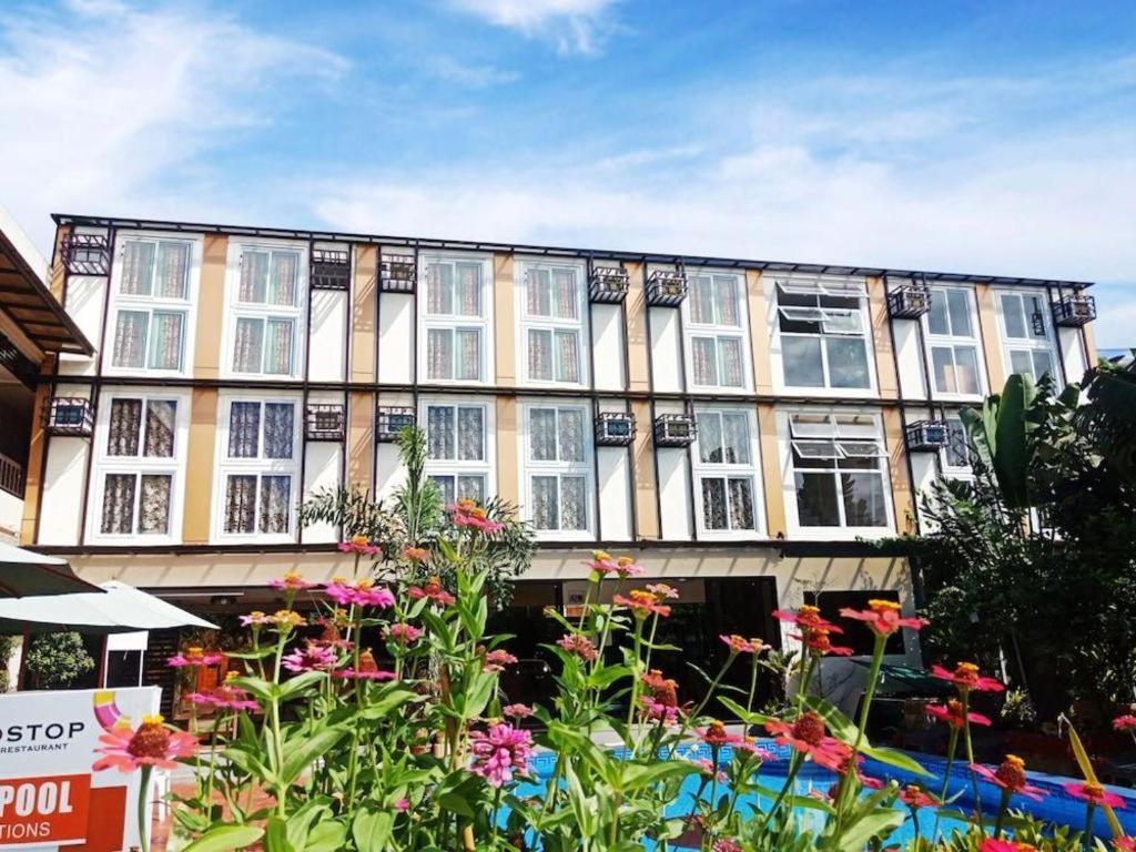 Aerostop Hotel & Restaurant Plaridel  Bagian luar foto