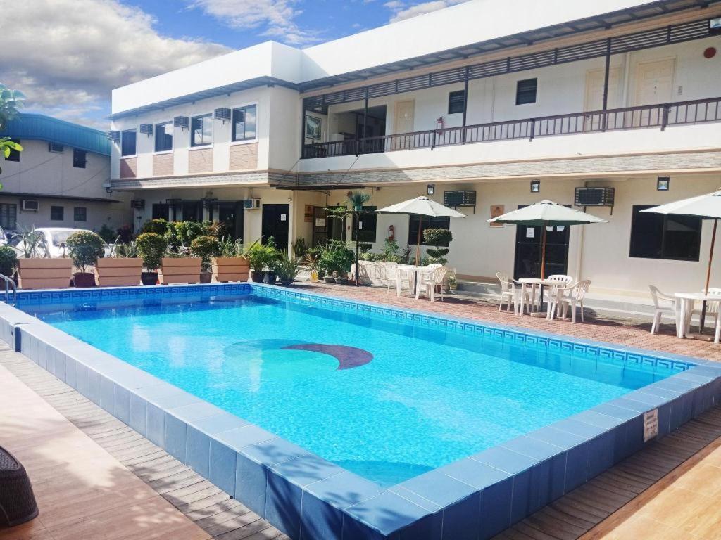 Aerostop Hotel & Restaurant Plaridel  Bagian luar foto