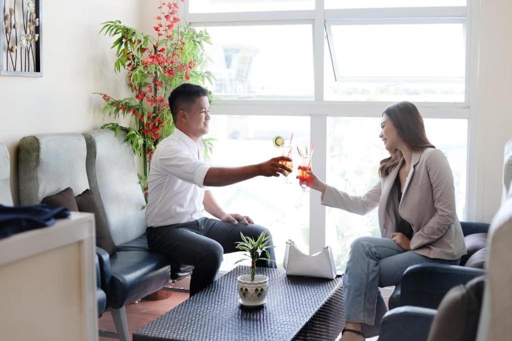 Aerostop Hotel & Restaurant Plaridel  Bagian luar foto